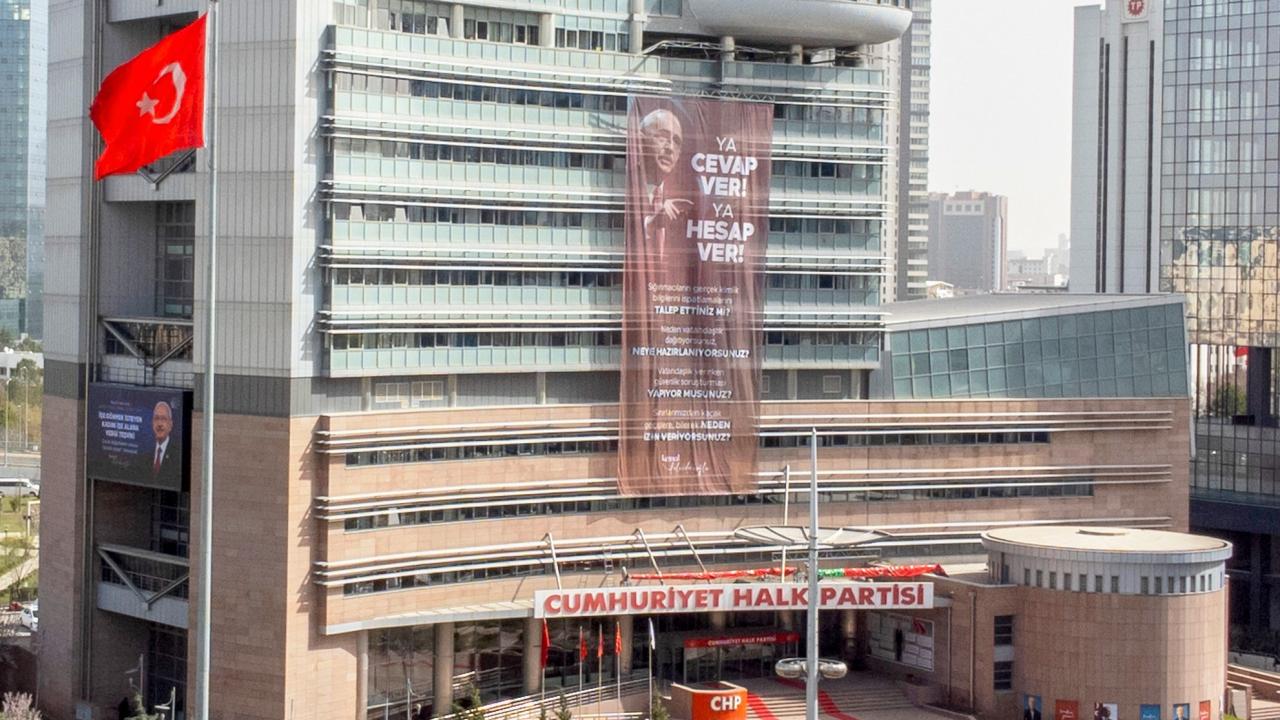 CHP COVID-19 Danışma Kurulu: Sonunda Bu da Oldu, Aktif Vaka Sayısı Eksiye Düştü!