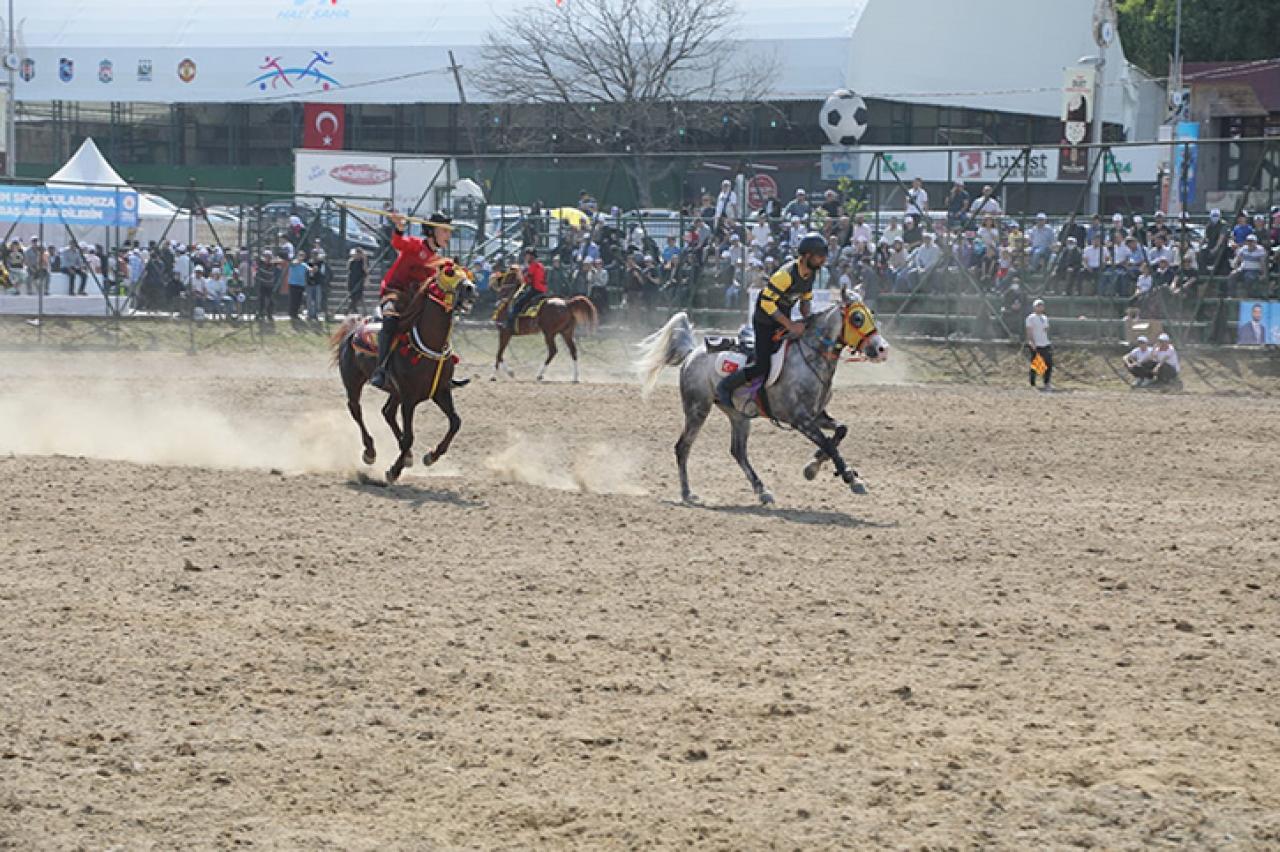 ATA SPORU 'ATLI CİRİT' KAĞITHANE'DE YAŞATILIYOR