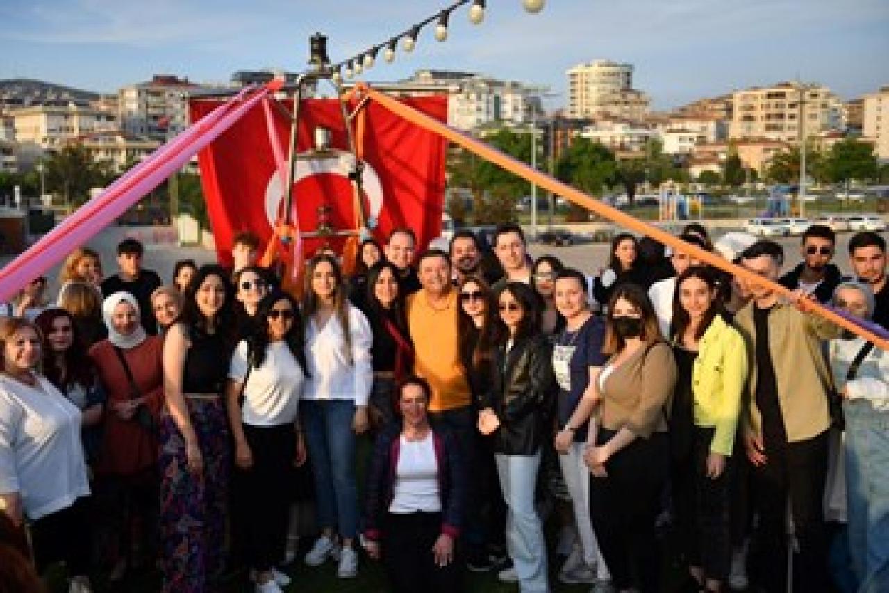 Maltepe açıklarında 19 Mayıs coşkusu!