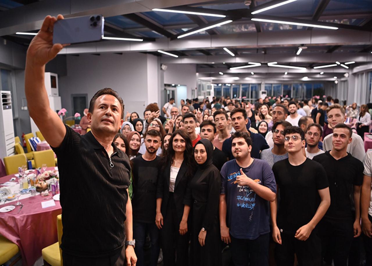 Başkan Yazıcı, Üniversiteye Yerleşen Tuzgem Öğrencileri İle Bir Araya Geldi