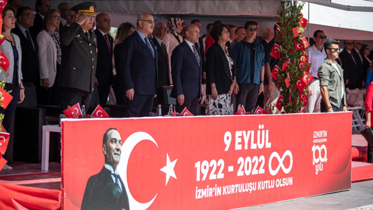 Başkan Soyer: Cumhuriyet’in ikinci yüzyılında el ele daha güzel bir memleket inşa edeceğiz