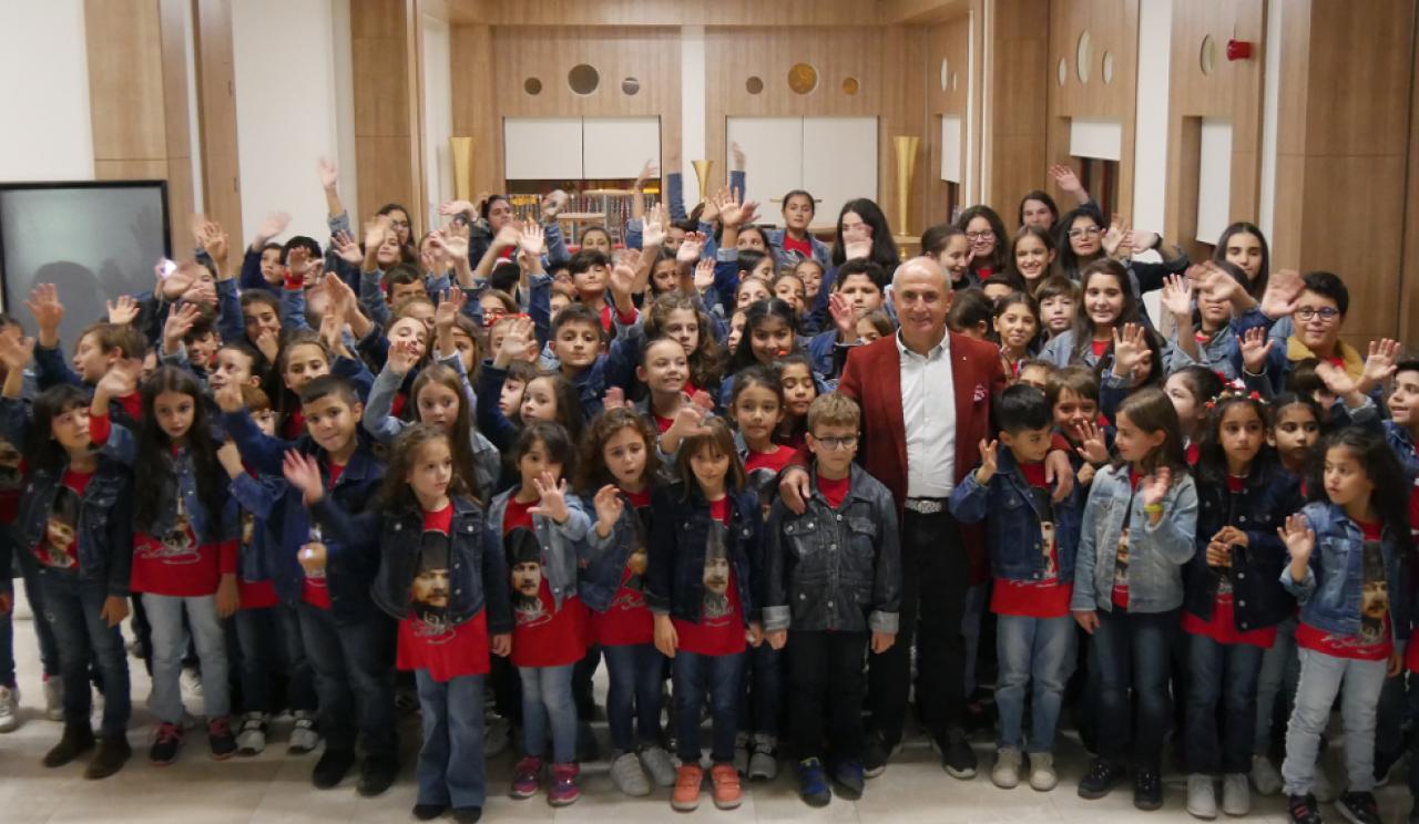 Başkan Akgün: Çağdaş bir geleceğe açılan kapının anahtarı eğitimdir!