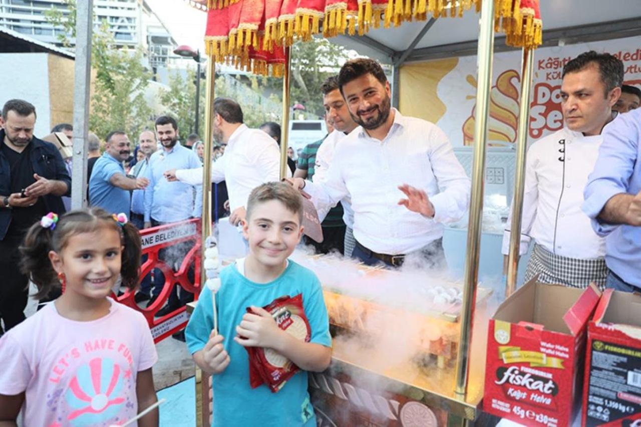 KÂĞITHANELİLER DONDURMA FESTİVALİNDE DOYASIYA EĞLENDİ
