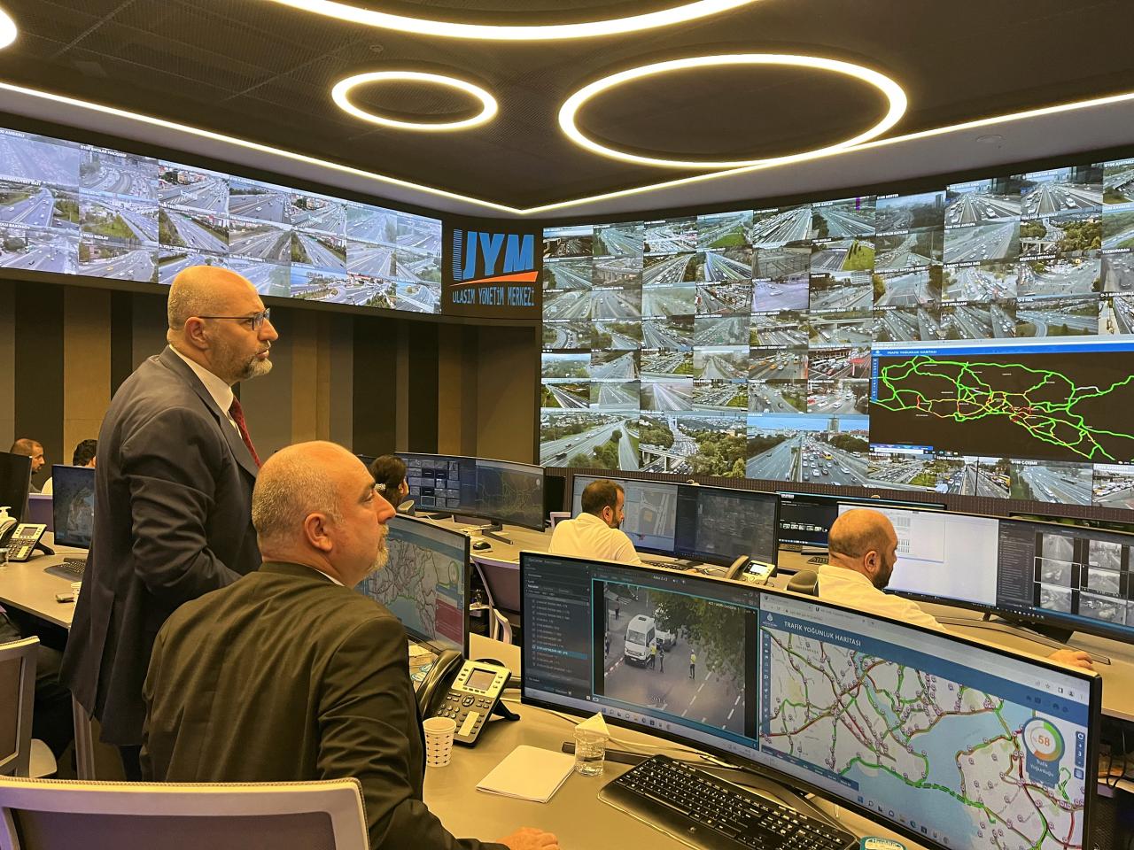 İSTANBUL’DA EĞİTİM YILI SORUNSUZ BAŞLADI