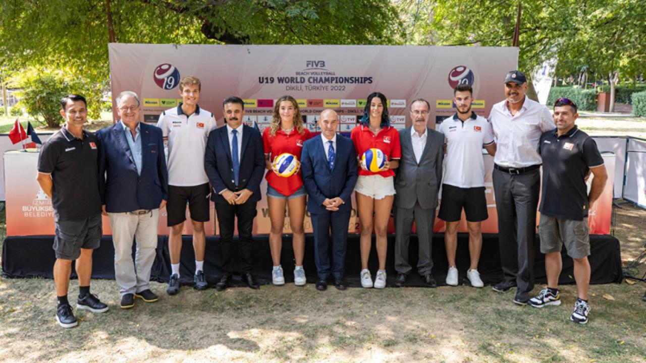 İzmir U19 Dünya Plaj Voleybolu Şampiyonası'na ev sahipliği yapmaya hazırlanıyor