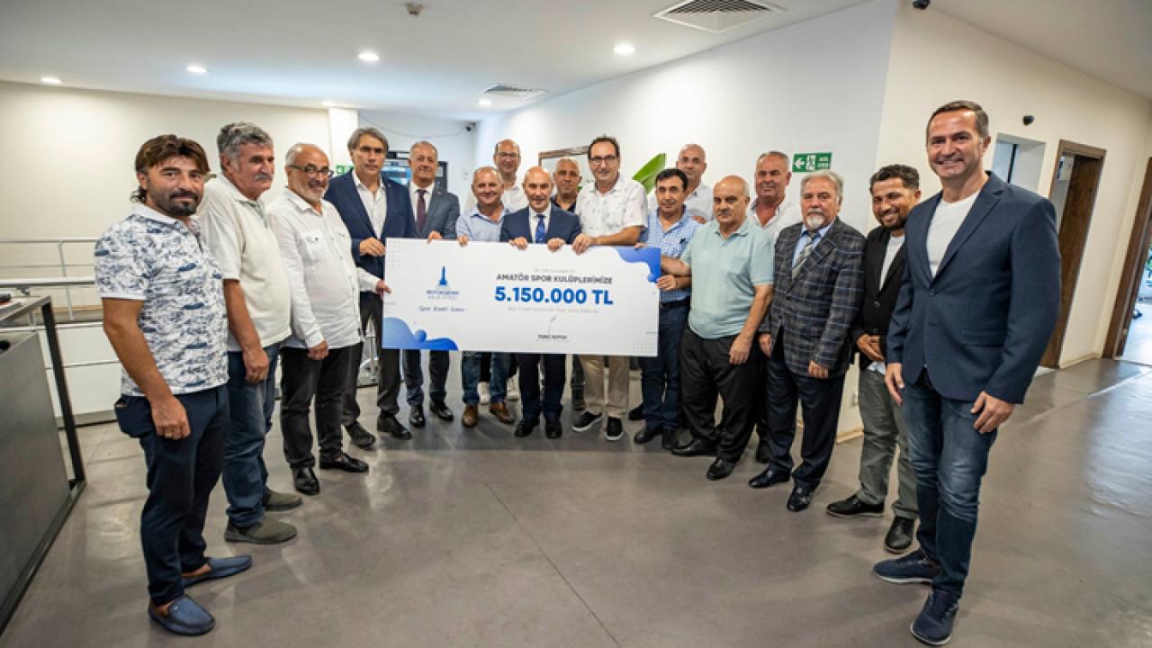 İzmir Büyükşehir Belediyesi’nden amatör kulüplere 5 milyon 150 bin liralık destek