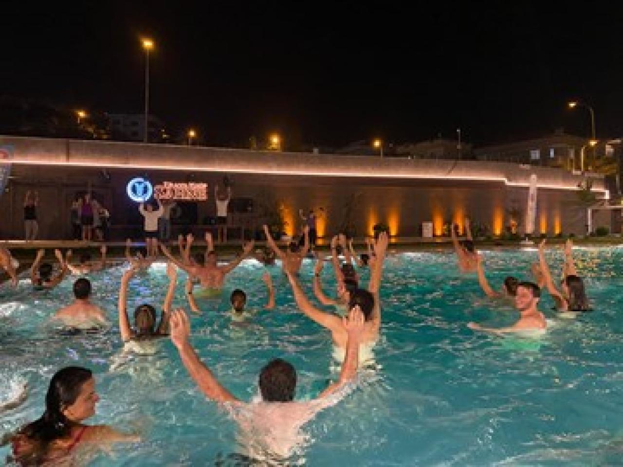 Maltepe’de yaza “rengârenk” veda ettiler