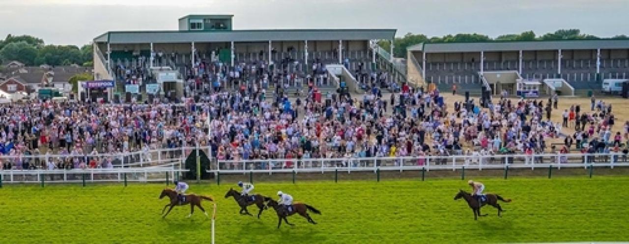 15 Eylül Perşembe Birleşik Krallık Yarmouth yarış programı ve erken bahis oranları belli oldu