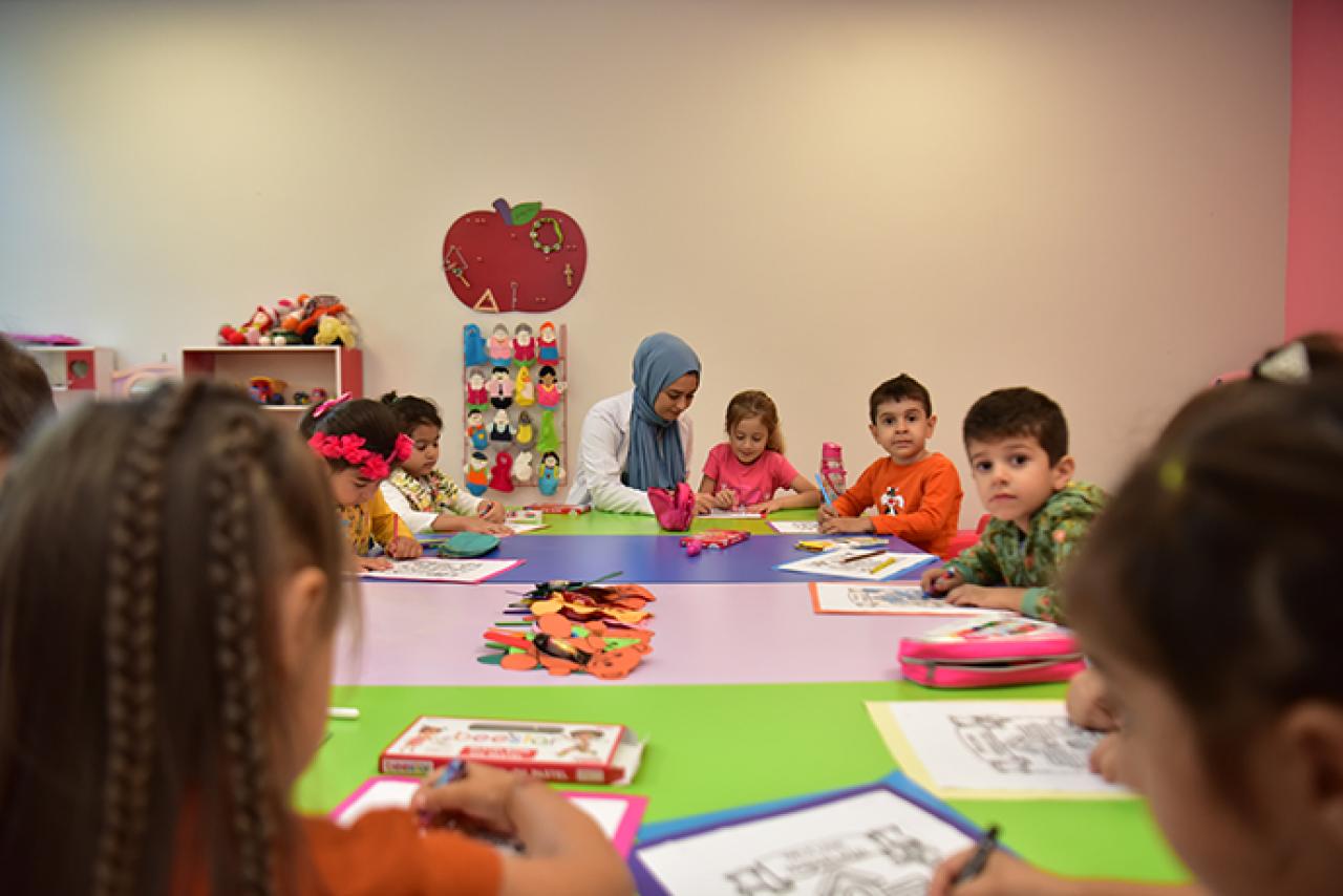 Tuzla Belediyesi Anne Çocuk Eğitim Merkezi’nde İlk Ders Zili Çaldı