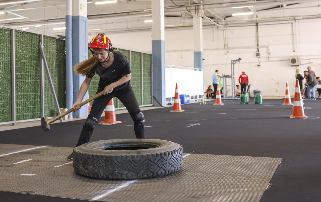 İTFAİYECİ VE ZABITA OLABİLMEK İÇİN YARIŞTILAR