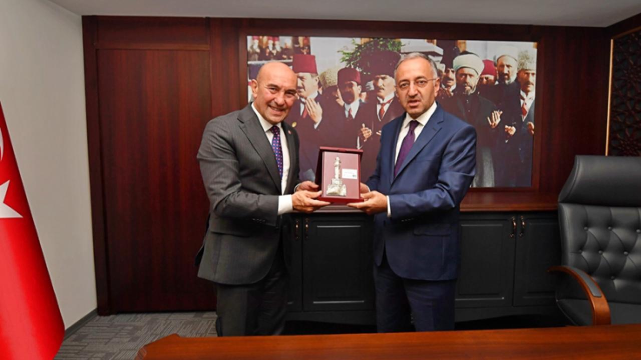 Başkan Soyer’den müftülüğe hayırlı olsun ziyareti