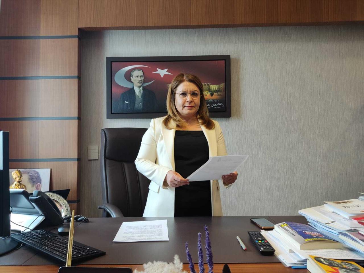 Gülizar Biçer Karaca’dan Saray Tablosu: 4 Milyon TL Saraya Değil Halka Harcansaydı?