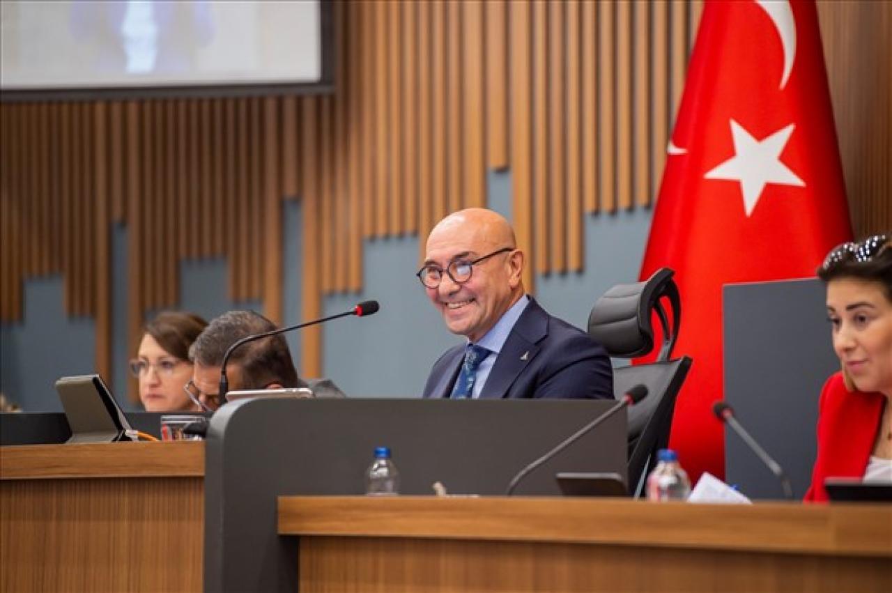 Başkan Soyer Bakanlığı plandan vazgeçmeye çağırdı