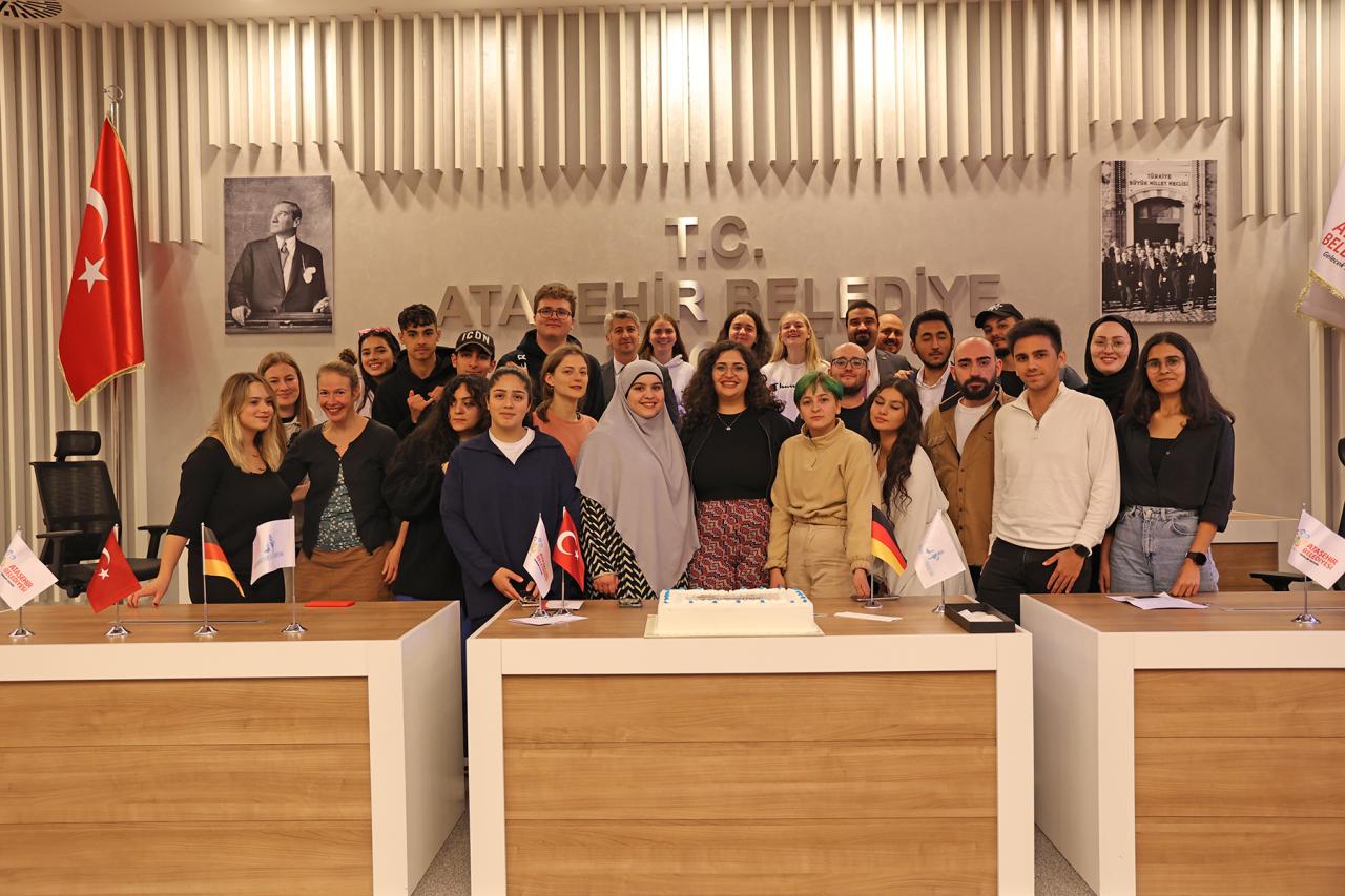 ATAŞEHİR’İN ARTIK GENÇLİK PARLAMENTOSU VAR