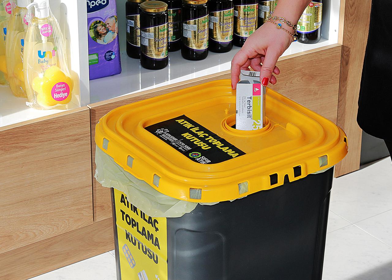 ATAŞEHİR BELEDİYESİ 2 YILDA 7 TON ATIK İLAÇ TOPLANDI