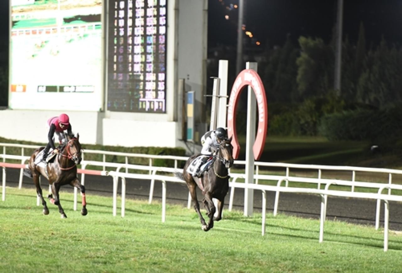 İzmir'deki A3 koşuyu Lady North kazandı