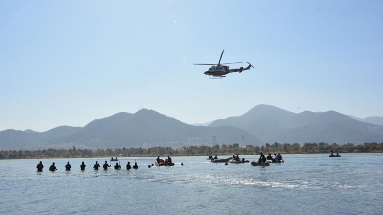 İzmir’de afet tatbikatı