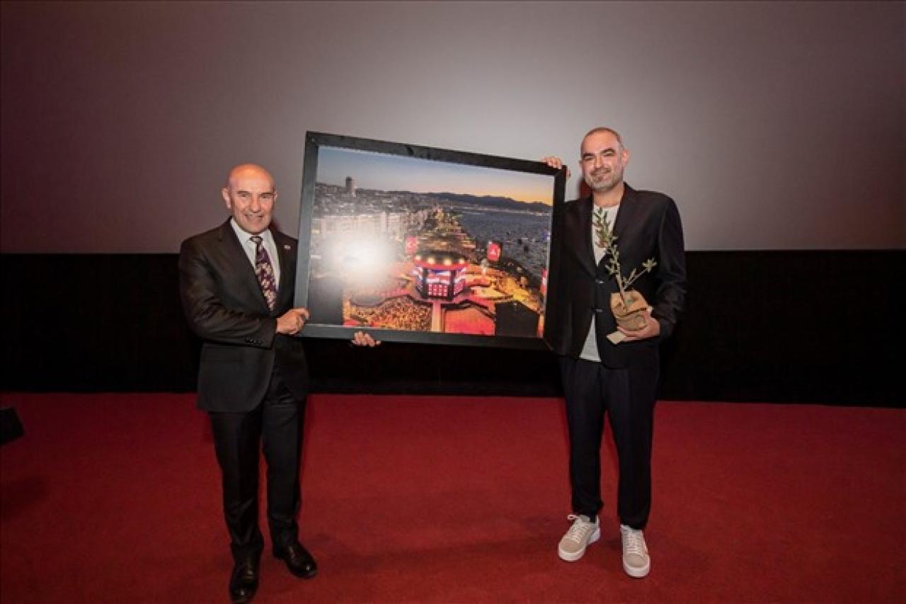 Soyer: “9 Eylül akşamı karanlığın içinden umut ışığını doğurduk”