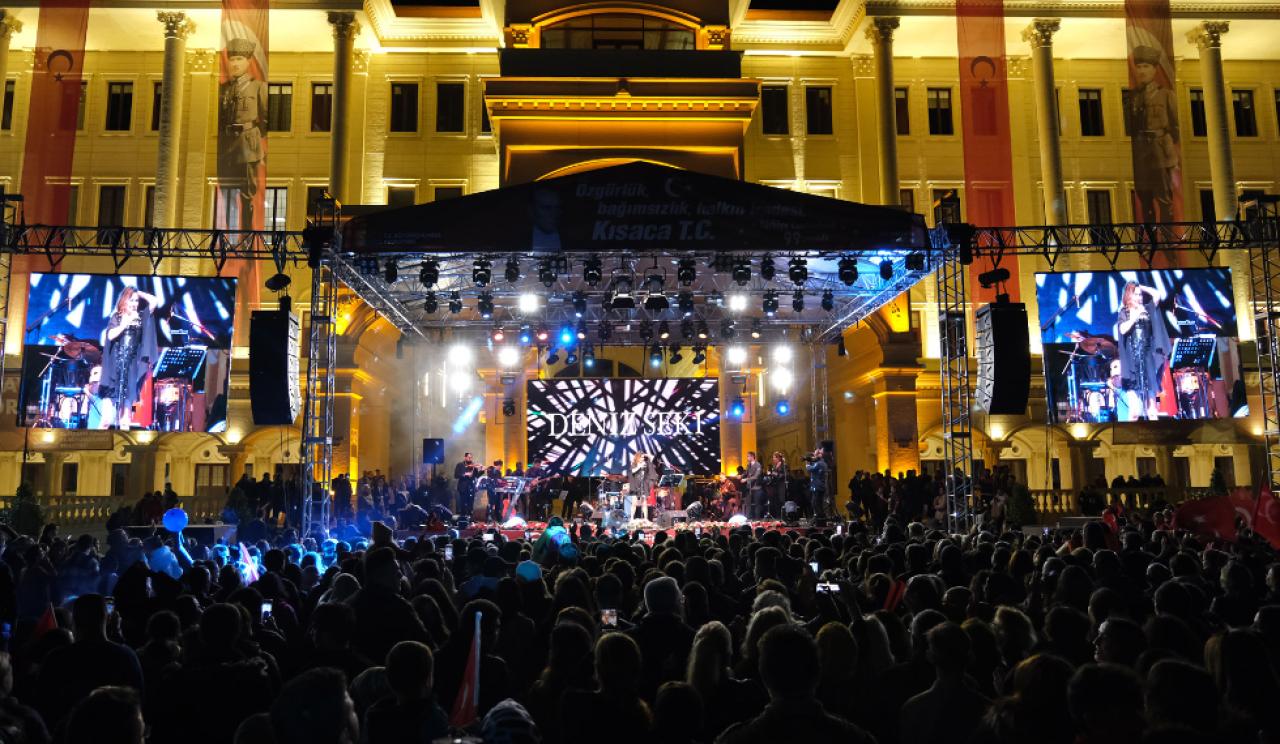 Büyükçekmece’de Atatürk’ün en büyük eserine yakışır kutlama