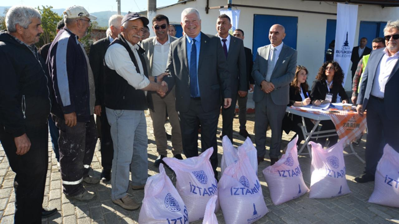 ​Kınıklı çiftçinin yüzü bu yıl karakılçıkla gülecek