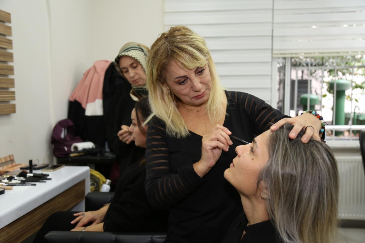 ESMEK’in temel makyaj eğitimlerine yoğun ilgi
