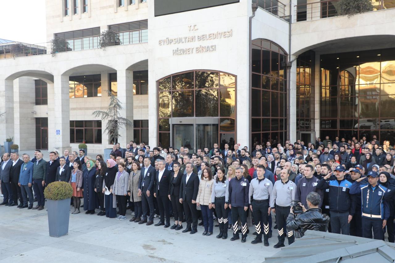 Gazi Mustafa Kemal Atatürk'ü rahmetle anıyoruz