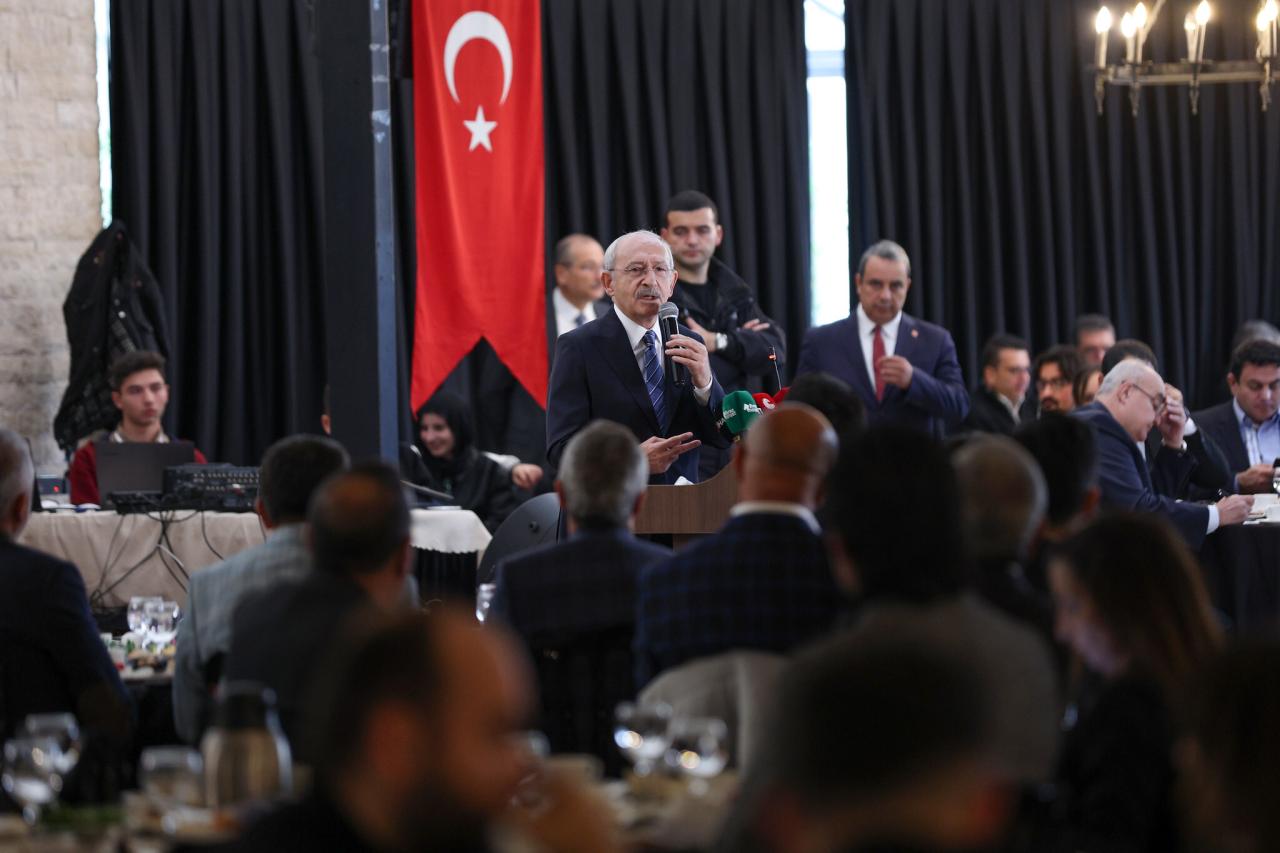 CHP Genel Başkanı Kemal Kılıçdaroğlu, Bursa’da TR Düşünce Kulübü'yle Bir Araya Geldi