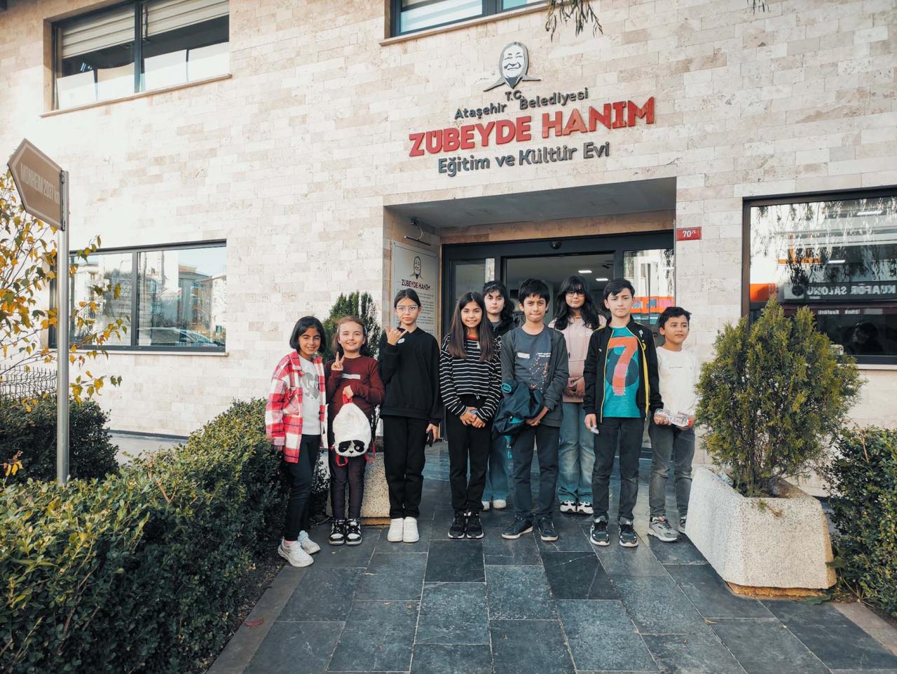 ÇOCUKLAR FOTOĞRAFLARIYLA ŞEHİRLERİNİ KEŞFETTİLER