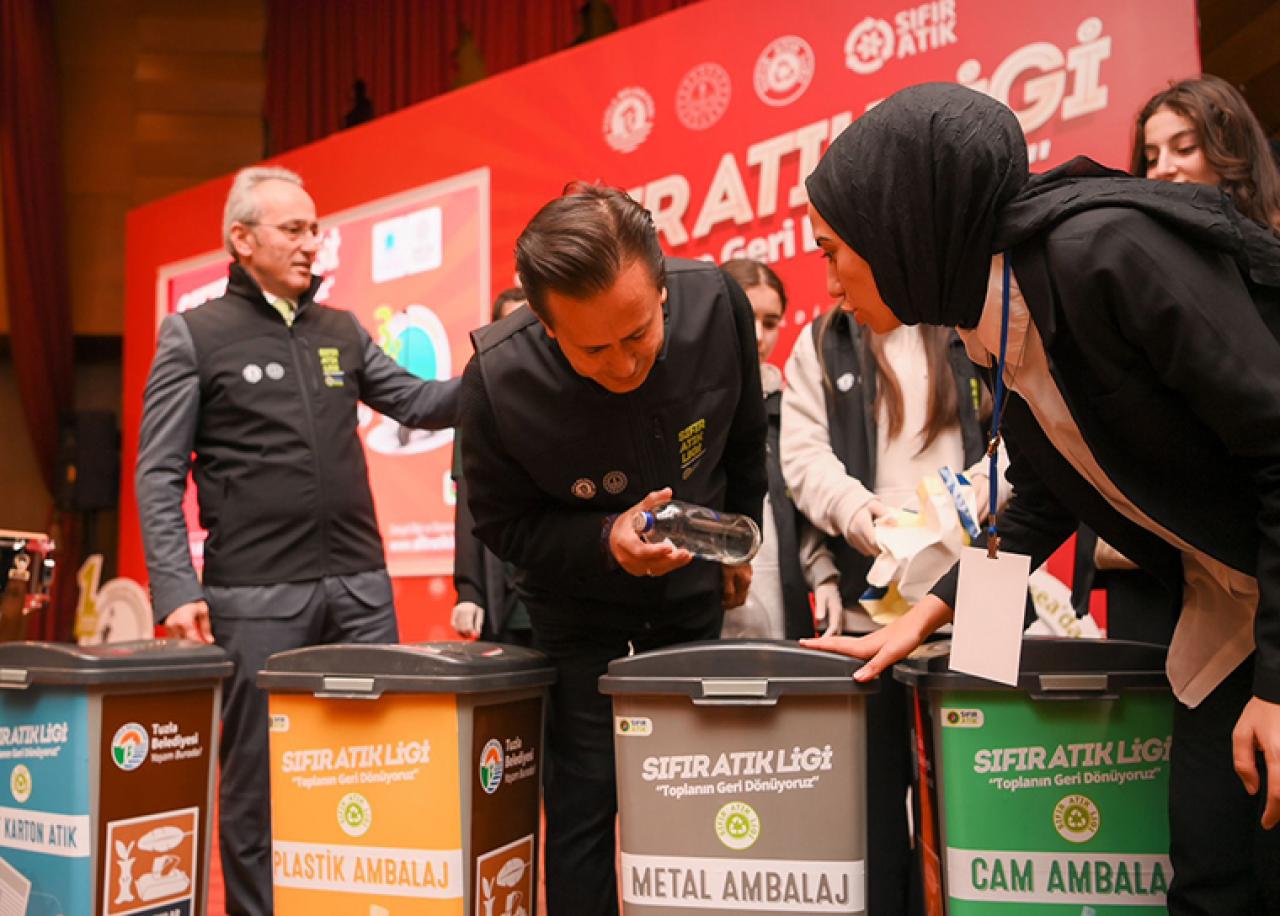 Başkan Yazıcı, Sıfır Atık Ligi’ni Tuzla’da Başlattı