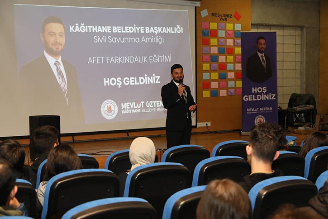 KÂĞITHANE BELEDİYESİ İLÇEDEKİ TÜM GENÇLERİ AFETLERE KARŞI EĞİTİYOR