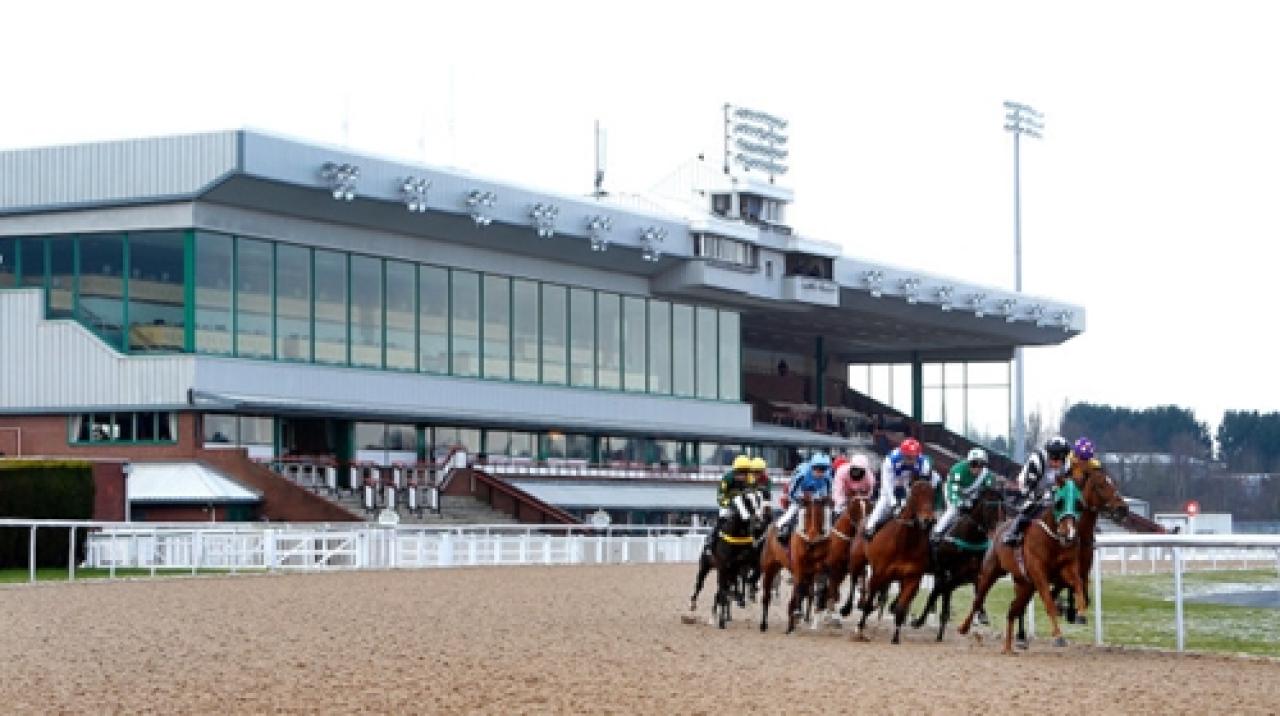 18 Aralık Pazar Wolverhampton yarış programı ve erken bahis oranları belli oldu