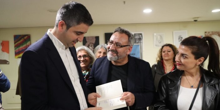 Kenan Taşkesen, “Aşil Topuğu” Adlı Kitabını Okurları İçin İmzaladı