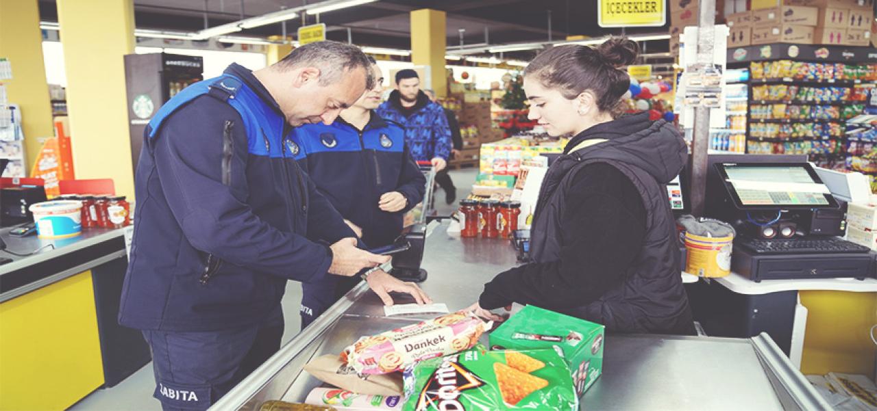 ZABITA EKİPLERİNDEN MARKET DENETİMİ