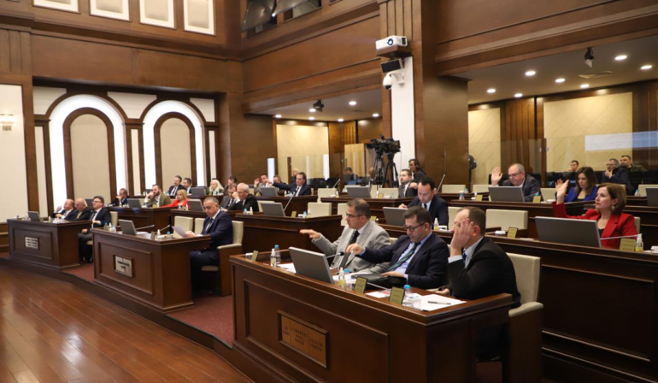 “Çocuklarımızın geleceğini ilgilendiren bu alanlara dokunmayın”