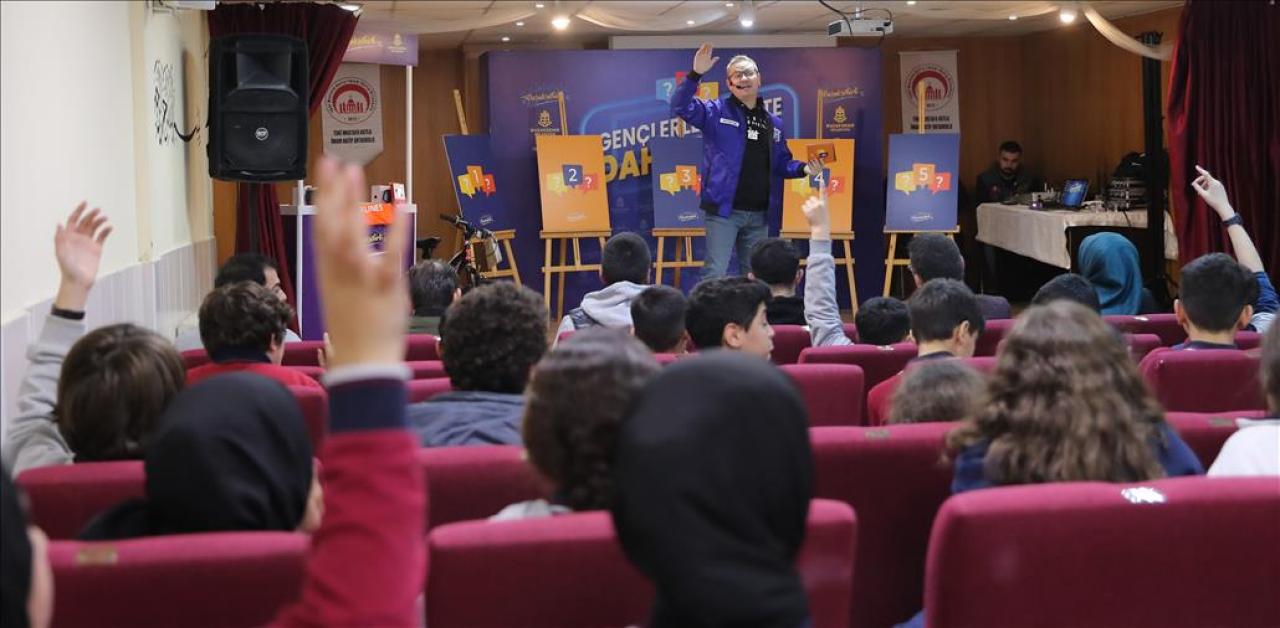 ÖĞRENCİLER SORDU, BAŞKAN KARTOĞLU CEVAPLADI