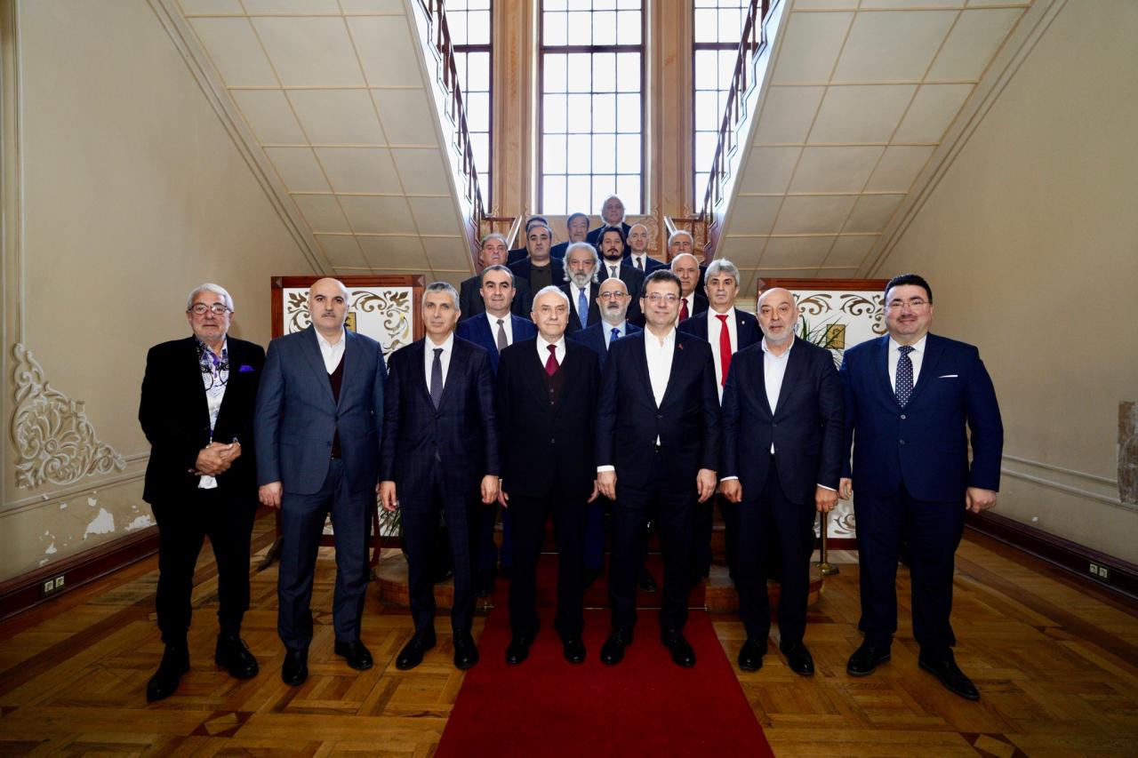 14 FARKLI İŞ KOLUNDAN İMAMOĞLU’NA DESTEK ZİYARETİ