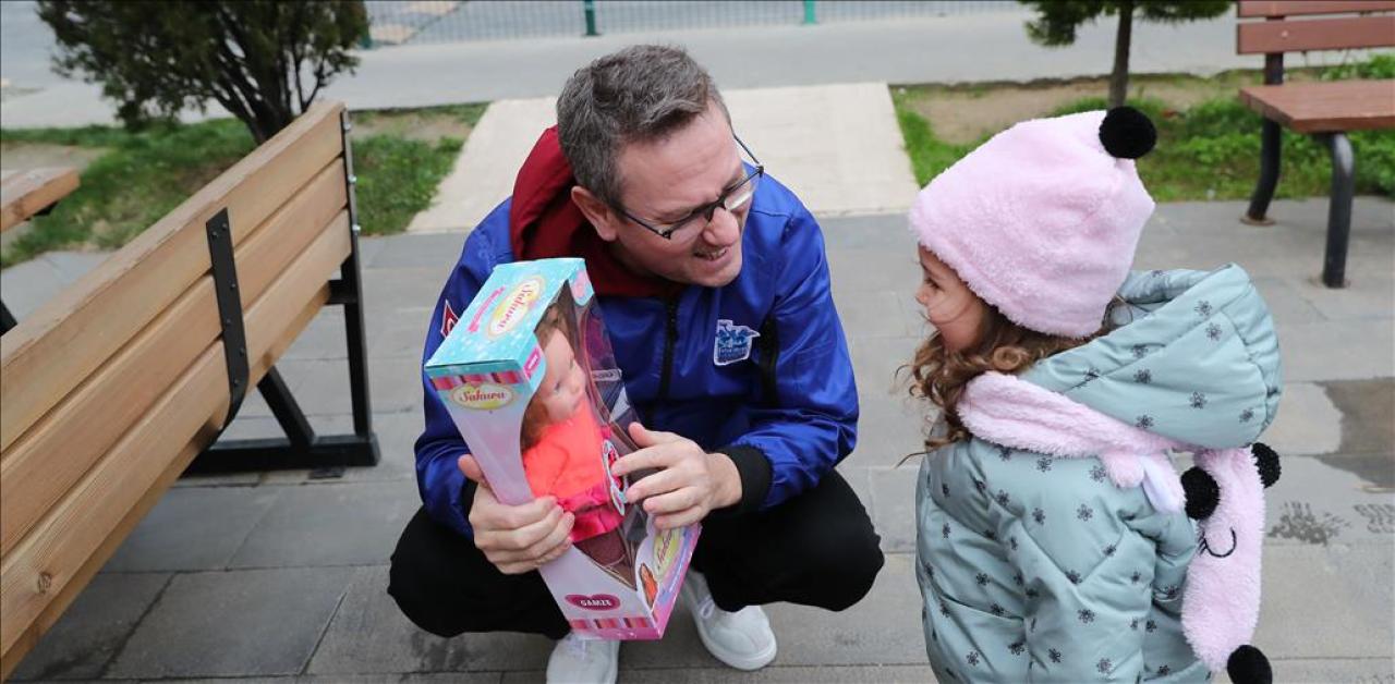 BAŞKAN KARTOĞLU’NDAN MİNİK NAZLI’YA SÜRPRİZ