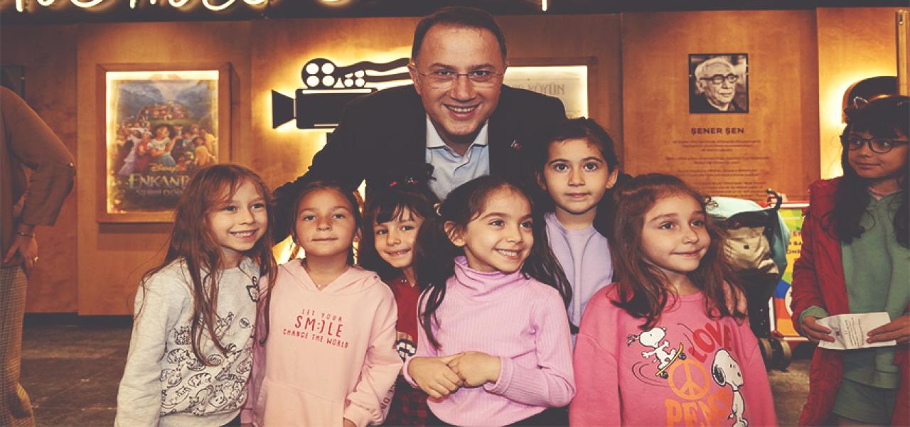 BEYLİKDÜZÜ’NDE YARIYIL ŞENLİĞİ COŞKULU BAŞLADI