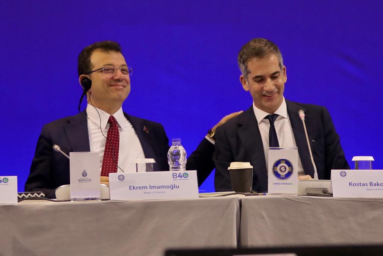 B40 DÖNEM BAŞKANLIĞI’NI KOSTAS BAKOYANNİS’E DEVRETTİ