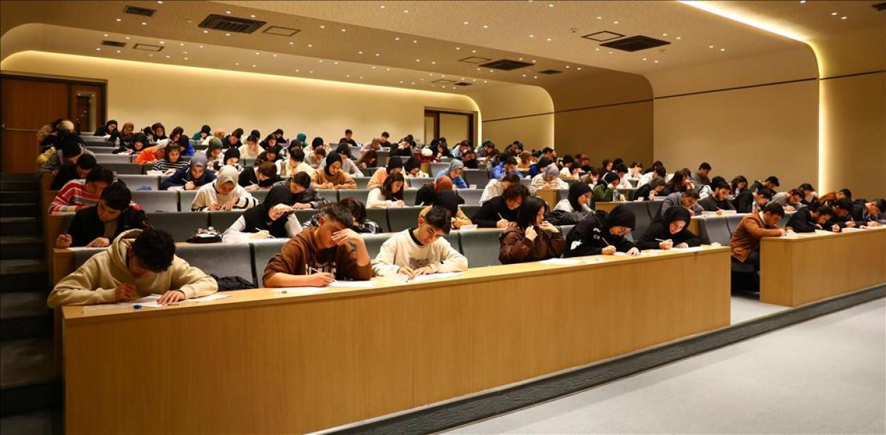 BAŞAKŞEHİRLİ GENÇLER İÇİN TYT DENEME SINAVI