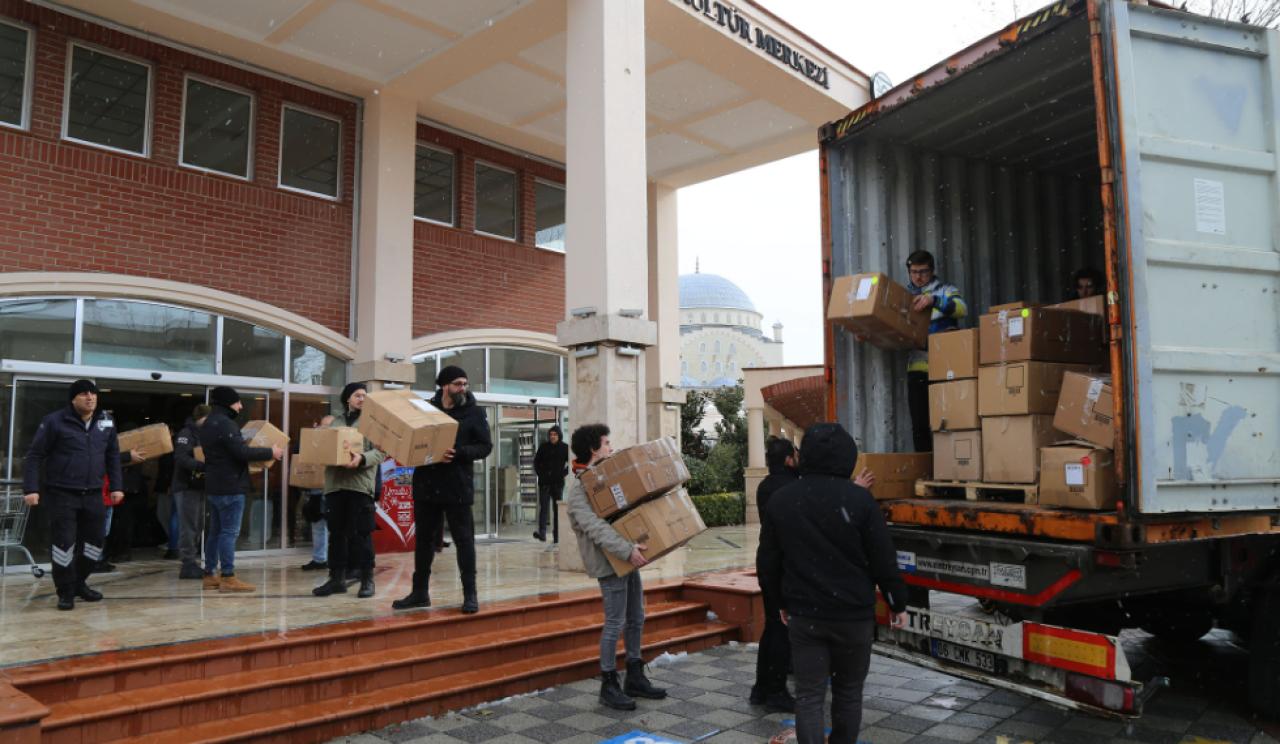Depremzedeler için “Tek Yürek” oldular!