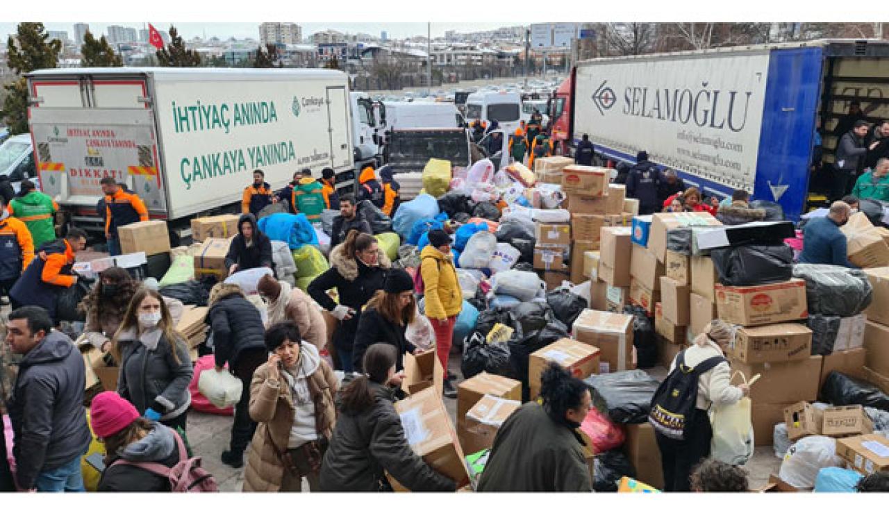 Çankaya Belediyesi Beş Günde 156 İnsani Yardım Aracı Gönderdi