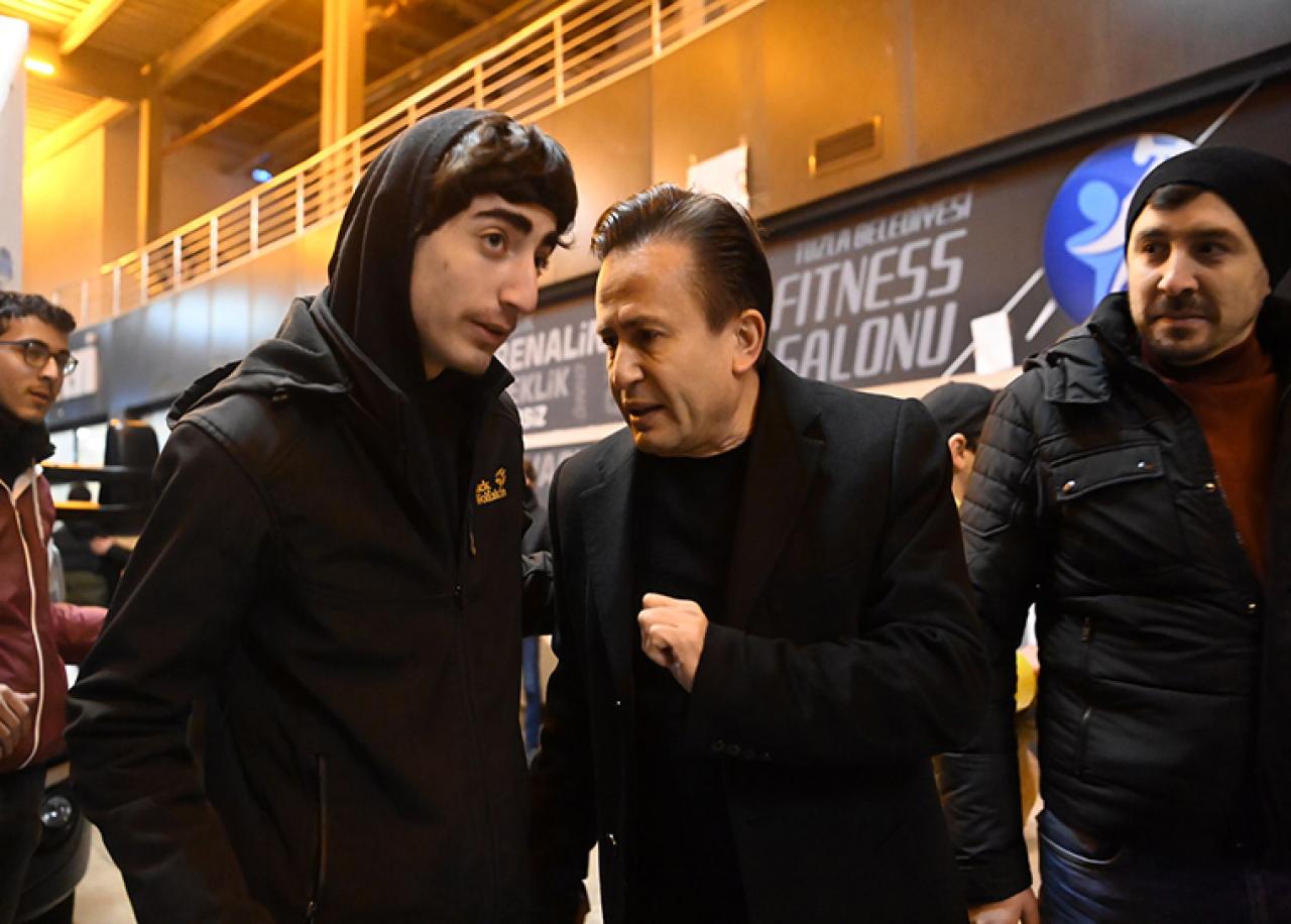 Z Kuşağı Katkısıyla Tuzla’dan 105 Tır Yardım