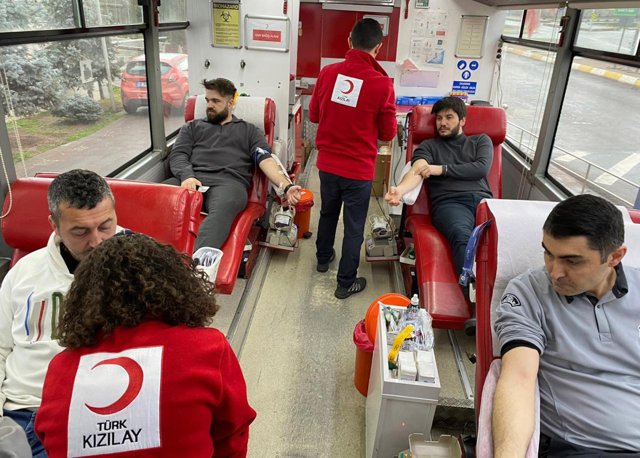 Tuzlalı Vatandaşlar Kan Vermek İçin Tekrar Sıraya Girdiler