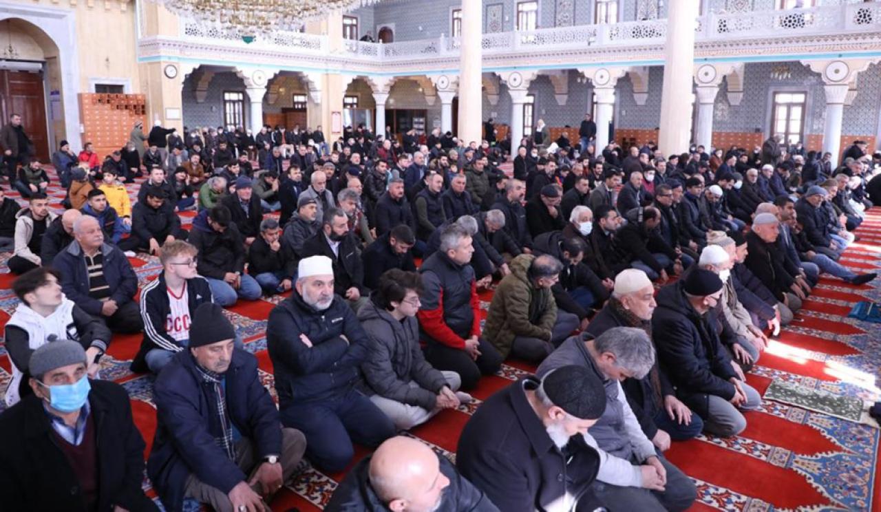 Depremde hayatını kaybedenler için mevlit okutuldu
