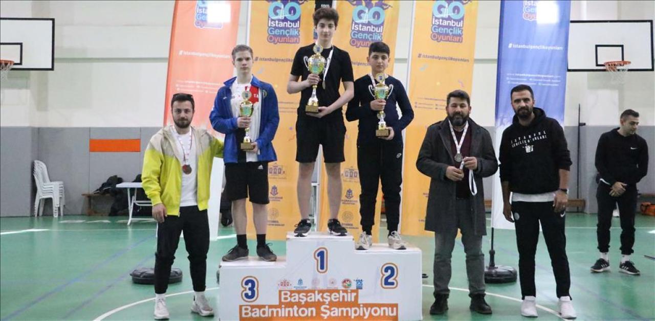 BAŞAKŞEHİR’İN MASA TENİSİ VE BADMİNTON ŞAMPİYONLARI BELLİ OLDU