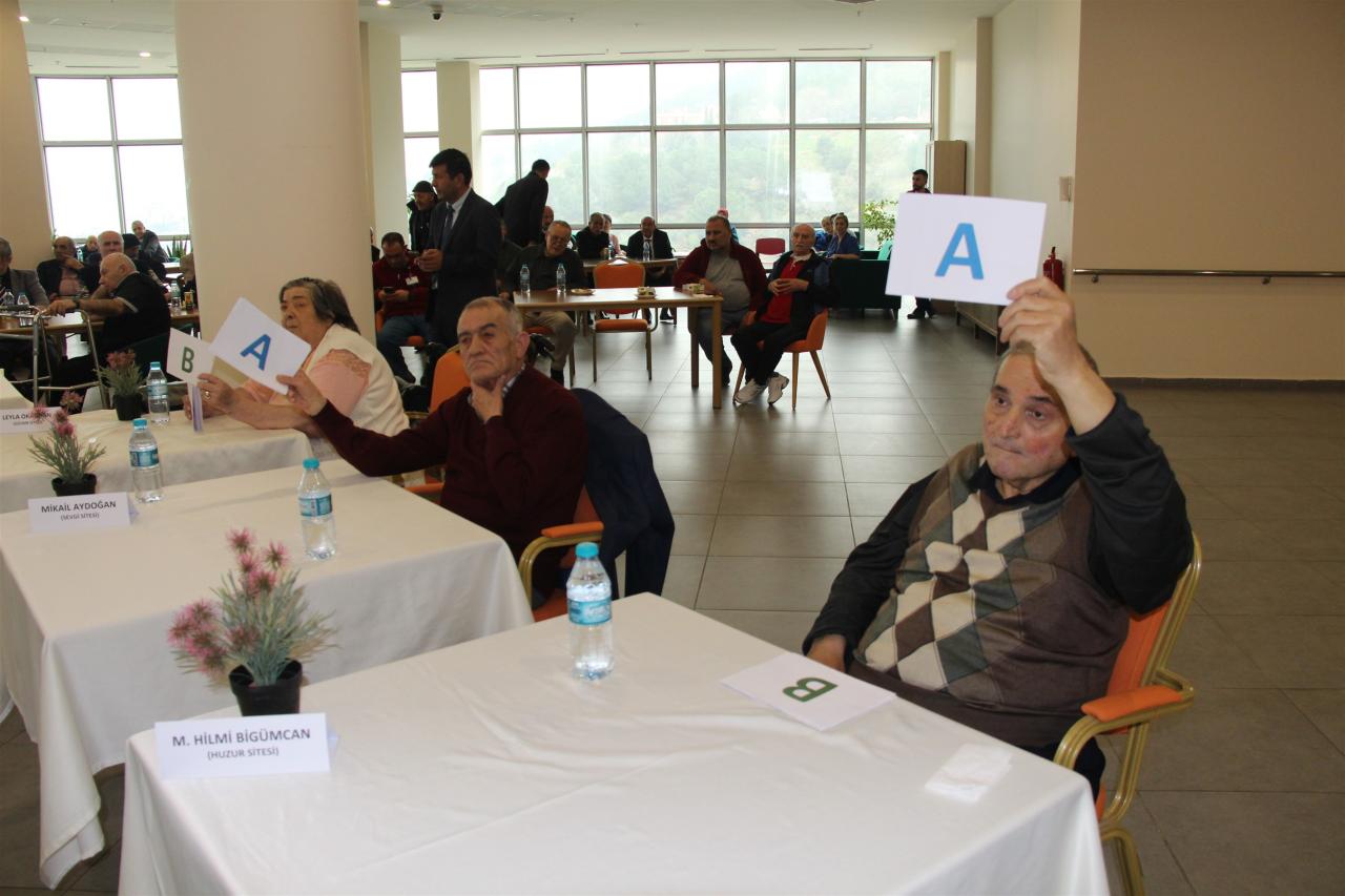 İBB DARÜLACEZE’DE YAŞLILARA SAYGI HAFTASI COŞKUSU