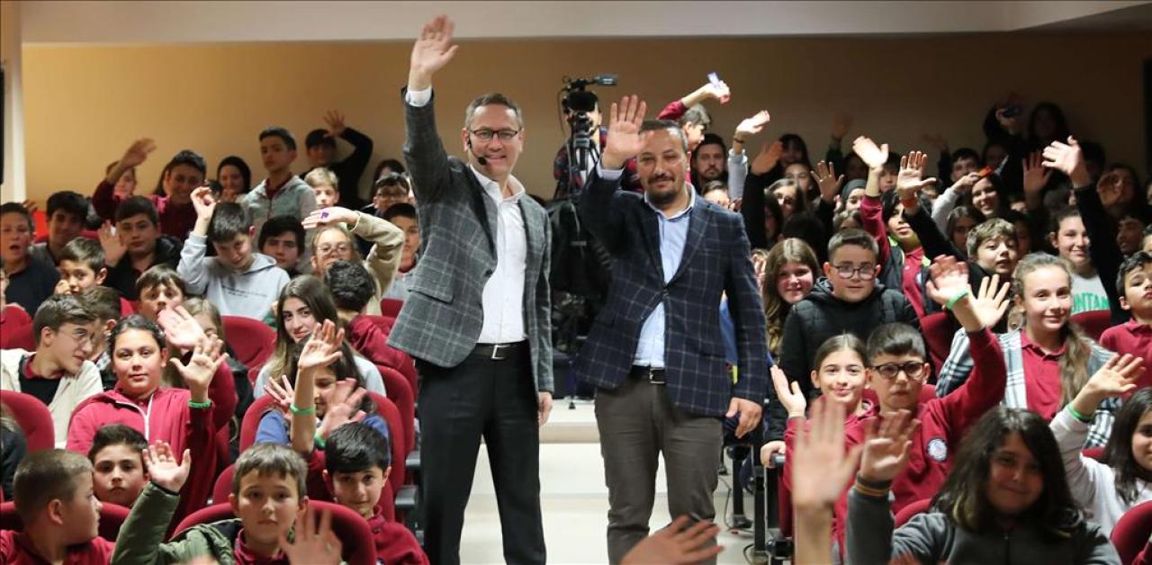 BAŞKAN KARTOĞLU: “BAŞAKŞEHİR GENÇLİĞİ DOĞAYI SEVER, ÇEVREYİ KORUR”