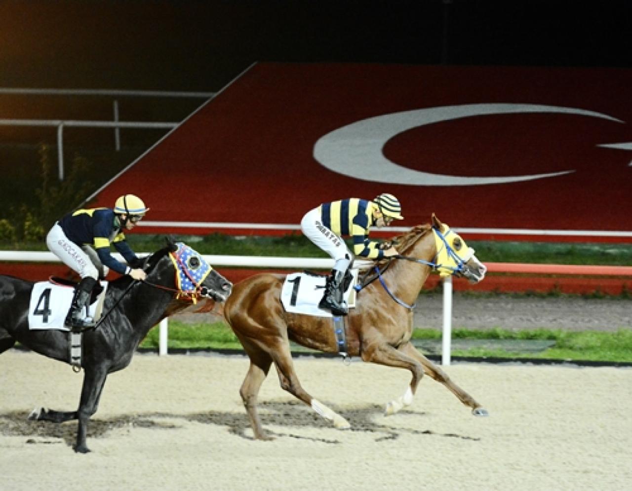 Kartepe Koşusu'nu Bozarslan kazandı