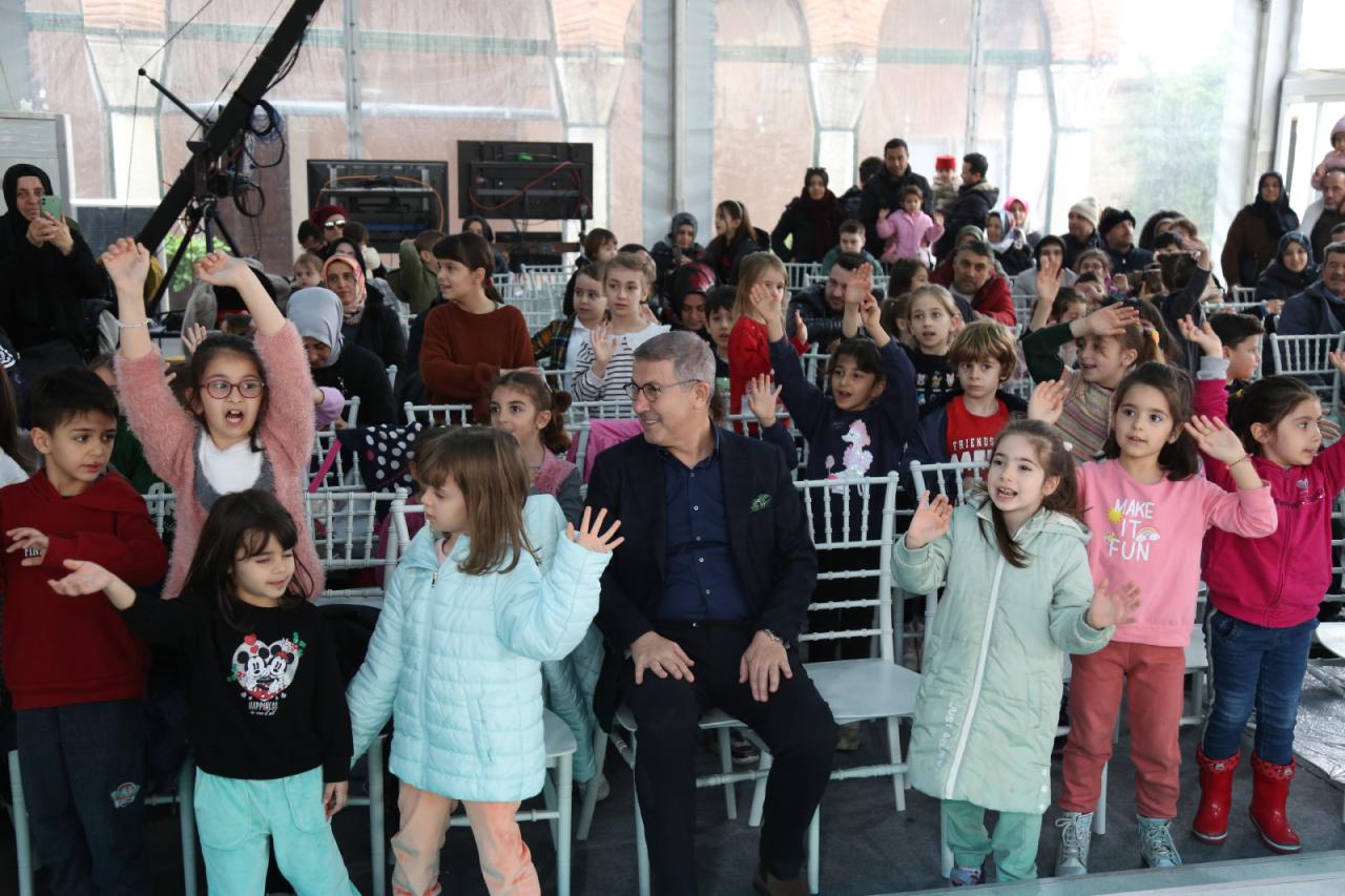 Çocuklar, Eyüpsultan’da unutulmaz bir Ramazan Ayı yaşıyor